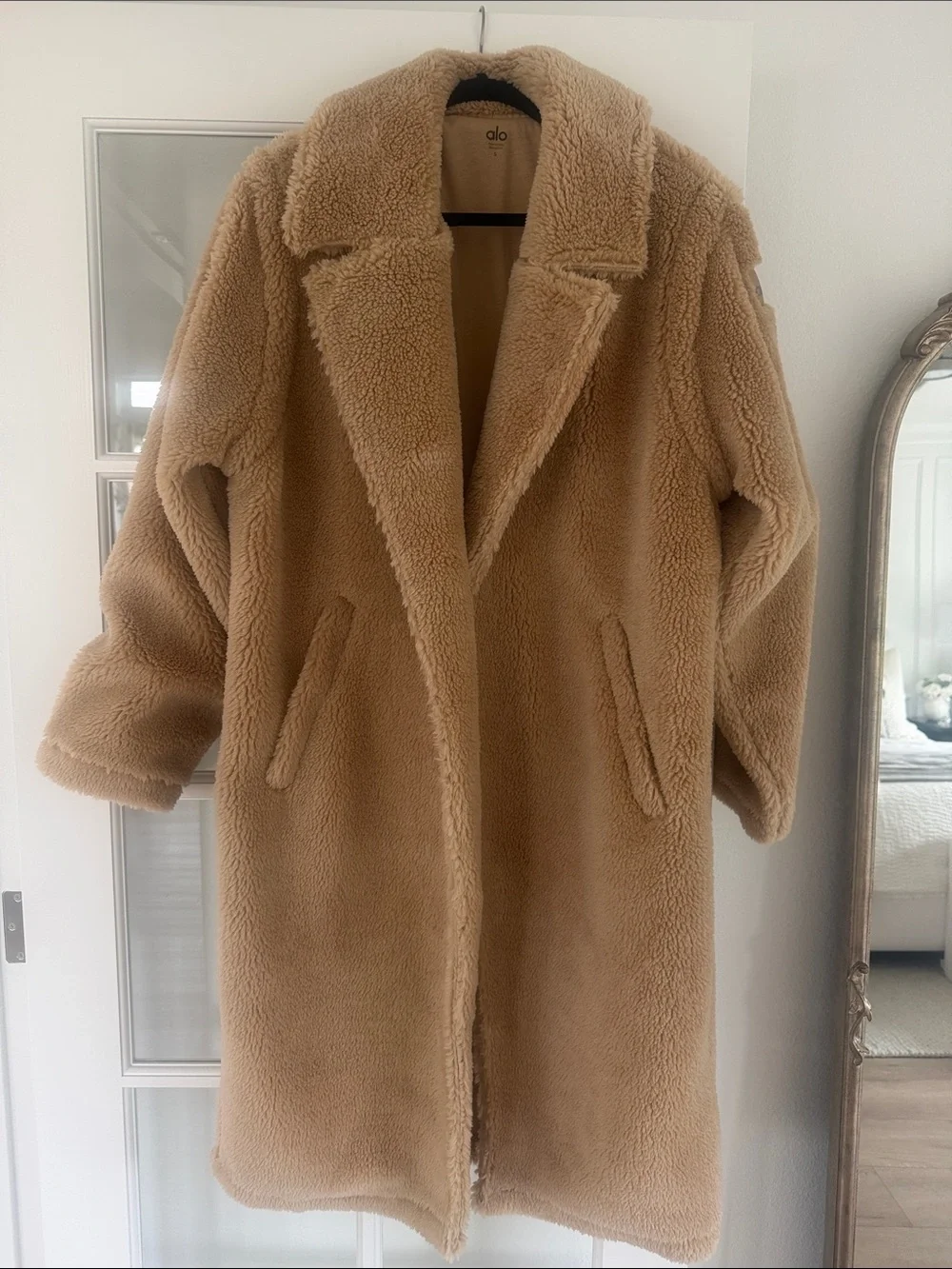 ALO Yoga Sherpa Trench